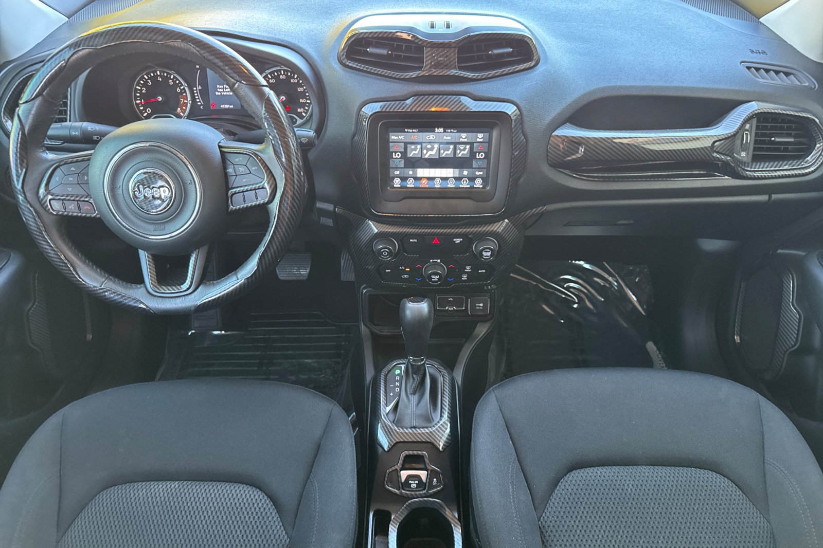 Used 2019 Jeep Renegade Altitude w/ Quick Order Package 2XM FWD image 14