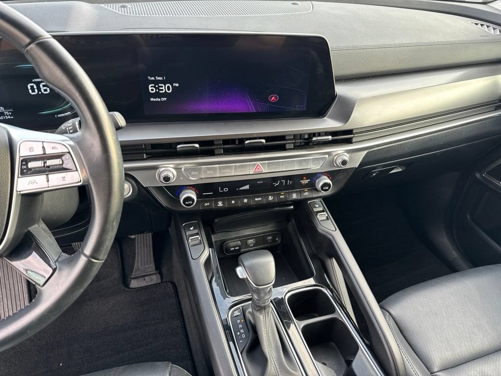 Used 2025 Kia Telluride S AWD/4WD image 18