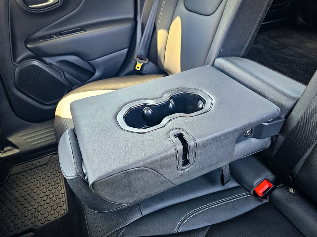 Certified 2022 Jeep Renegade Limited AWD/4WD image 33
