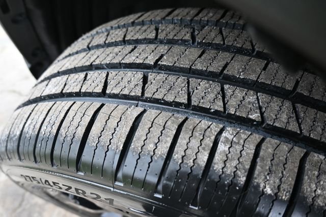 Used 2022 Ford Explorer ST w/ Equipment Group 401A image 9