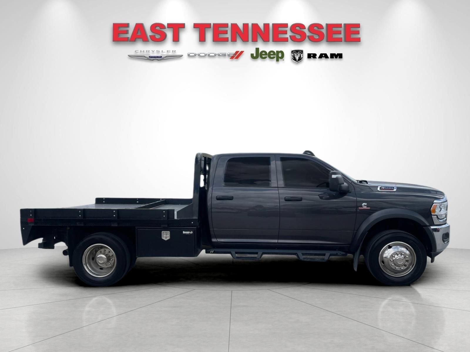 Used 2023 RAM 4500 Tradesman w/ Chrome Appearance Group AWD/4WD image 2