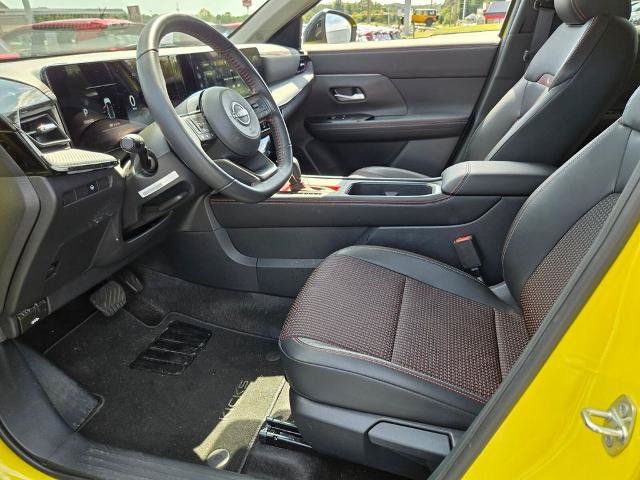 Certified 2025 Nissan Kicks SR AWD/4WD image 9