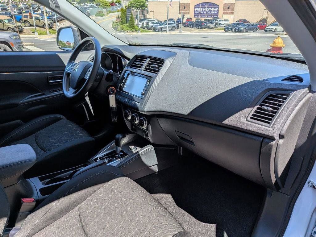 Used 2023 Mitsubishi Outlander Sport SE AWD/4WD image 24