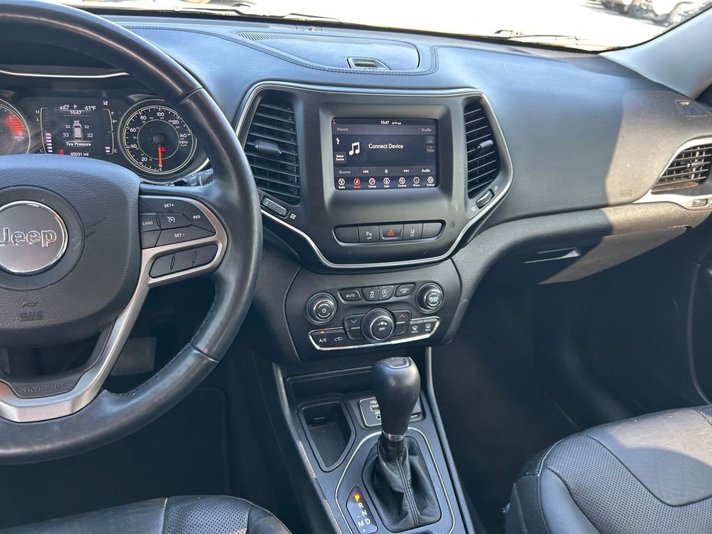 Used 2021 Jeep Cherokee Latitude Lux FWD image 18
