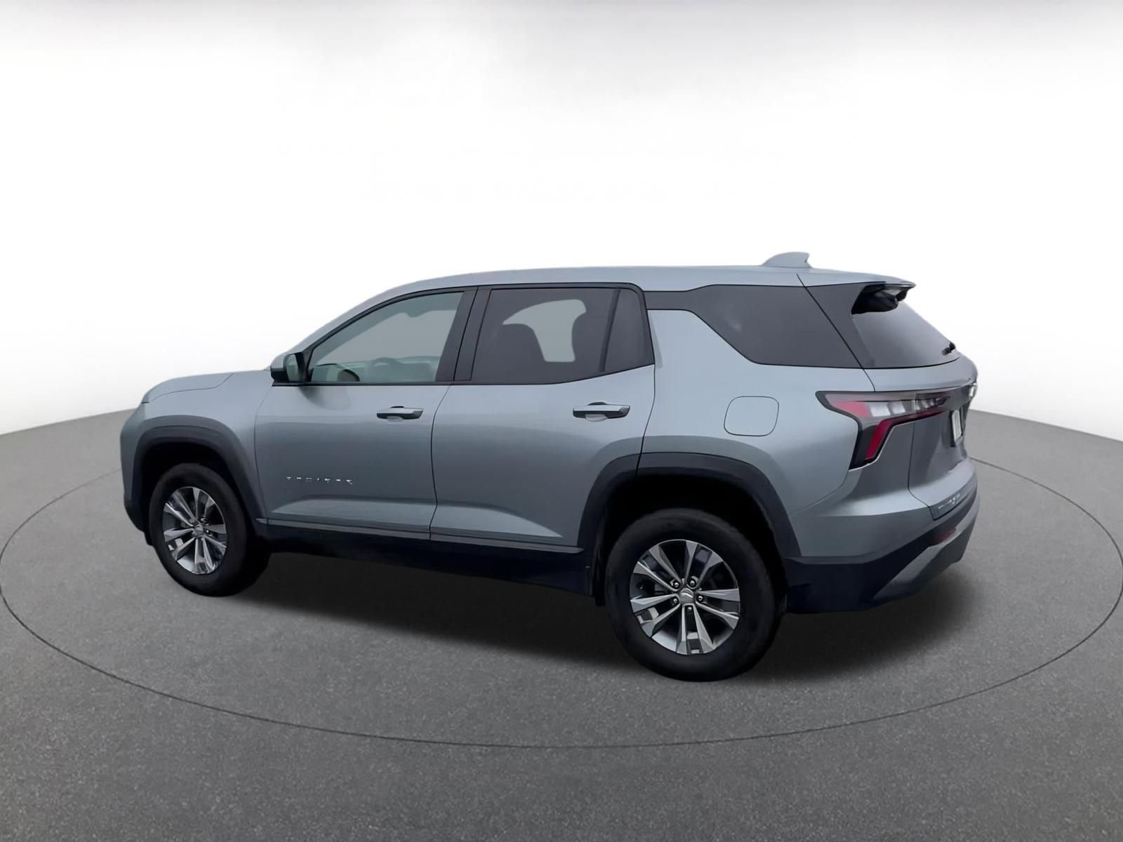 Used 2025 Chevrolet Equinox LT image 10