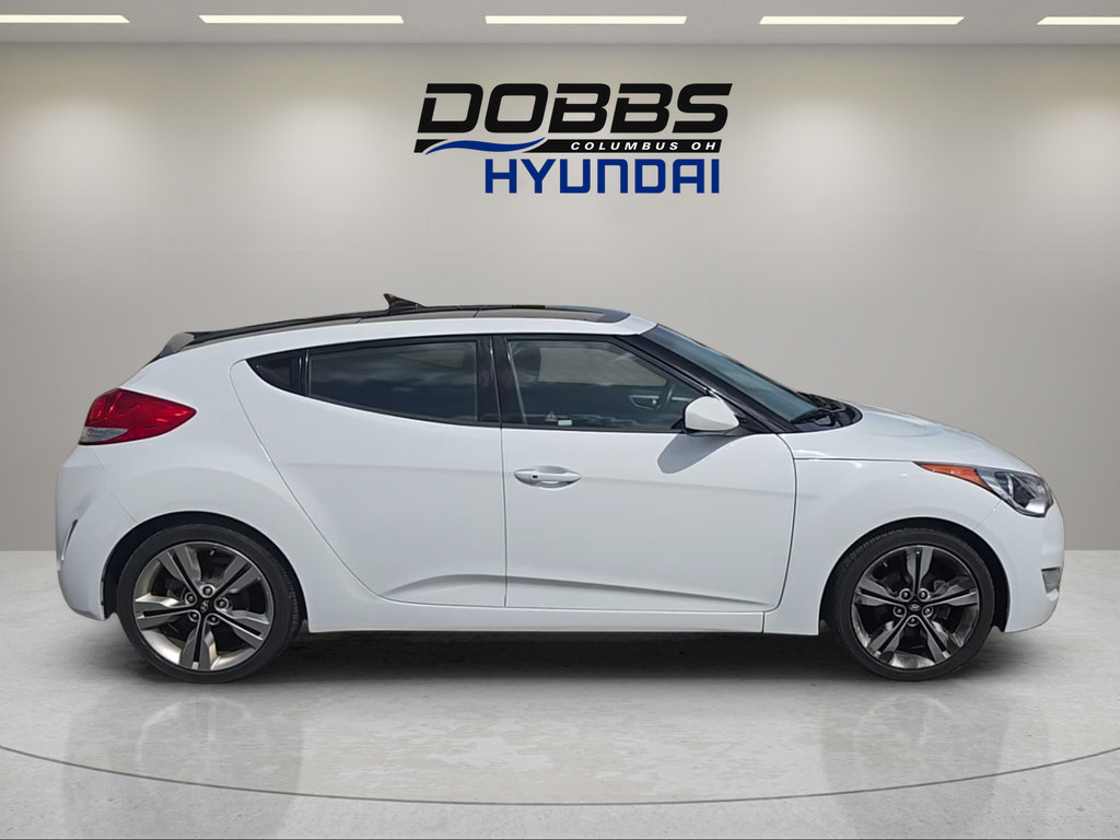 Used 2017 Hyundai Veloster Value Edition FWD image 6