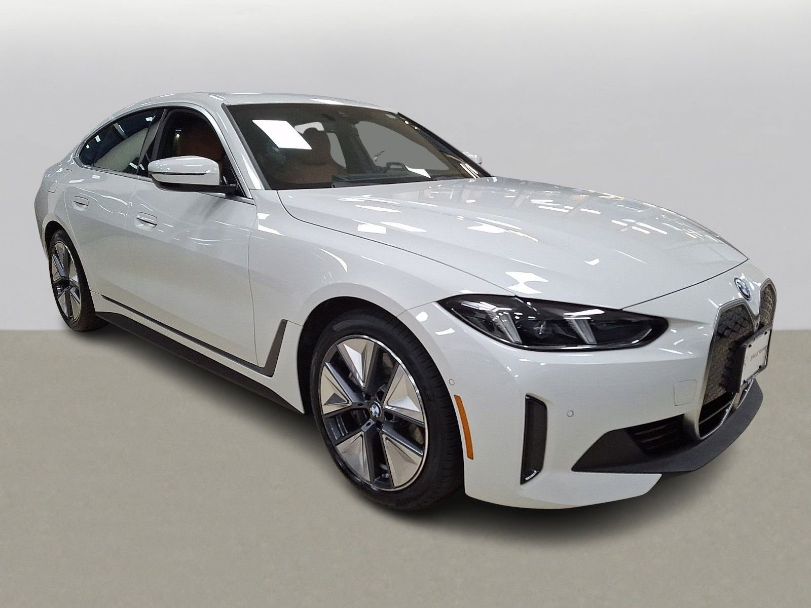 Used 2025 BMW i4 xDrive40i w/ Premium Package AWD/4WD image 2