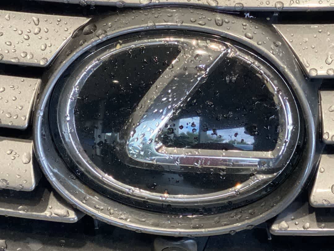 Used 2018 Lexus RX 350L Luxury w/ Accessory Package AWD/4WD image 10