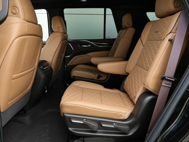 Used 2023 Cadillac Escalade Sport AWD/4WD image 32