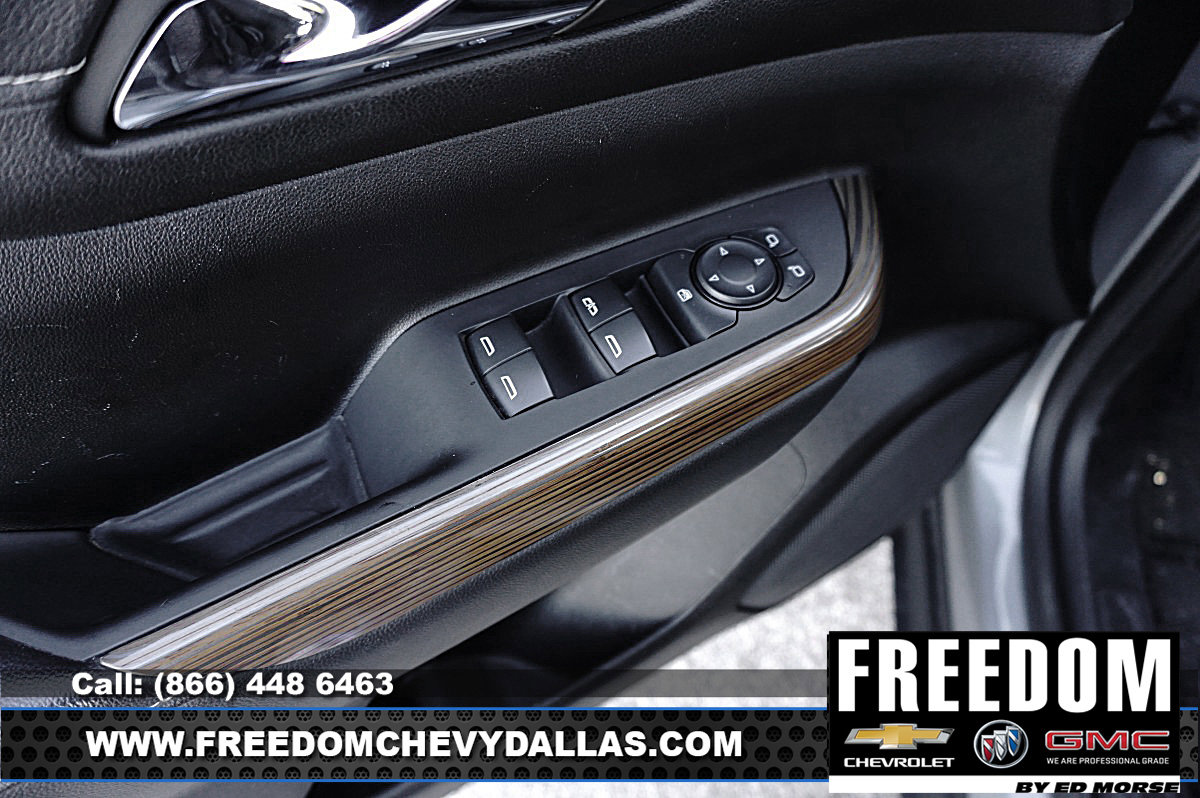 Used 2023 GMC Acadia SLE image 35