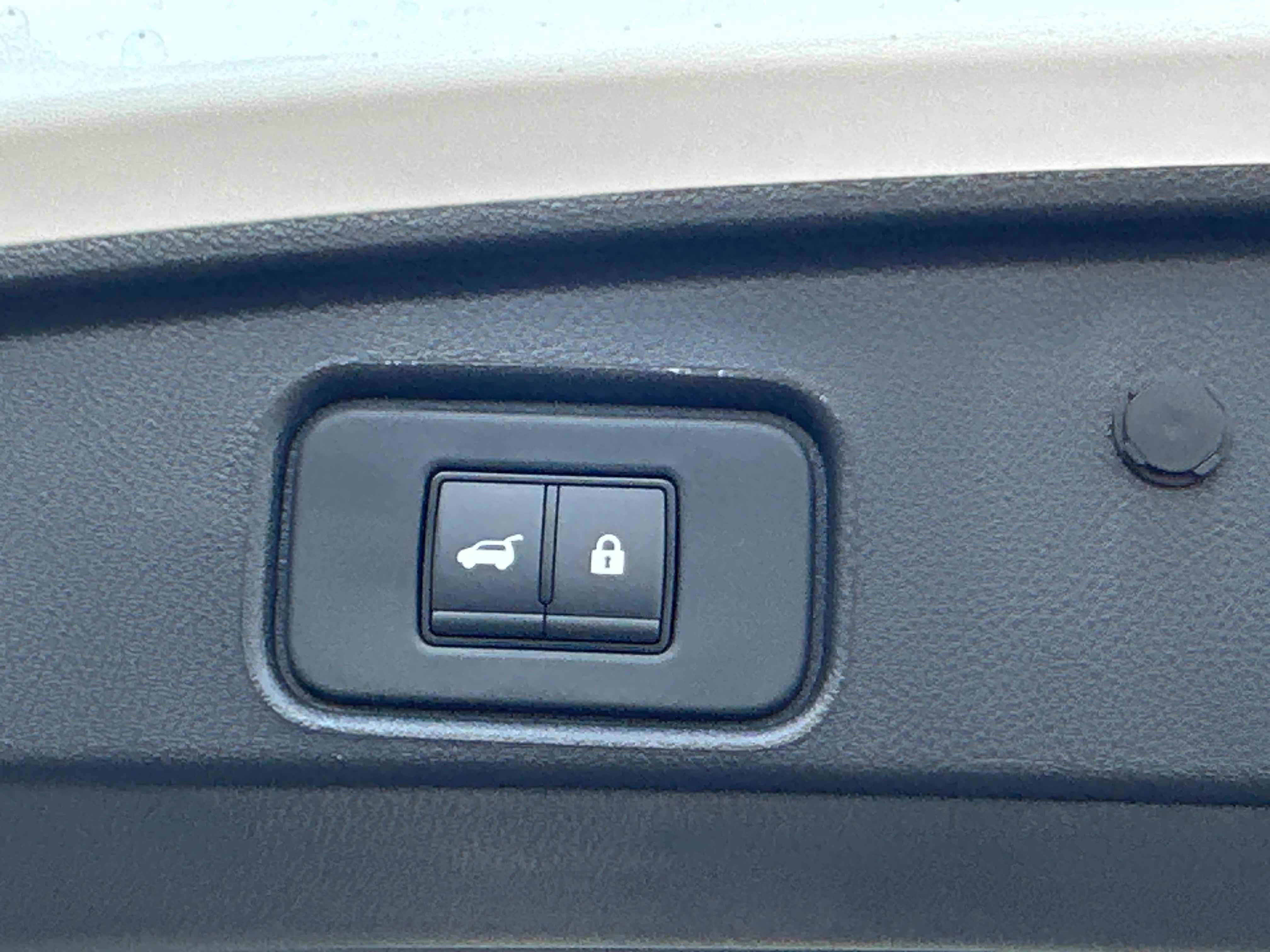 New 2026 Nissan Pathfinder Platinum AWD/4WD image 17