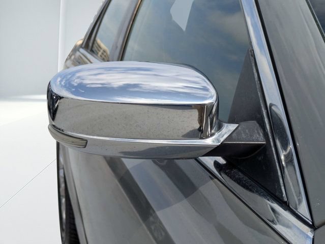 Used 2019 Chrysler 300 Limited w/ Safetytec Plus Group AWD/4WD image 11
