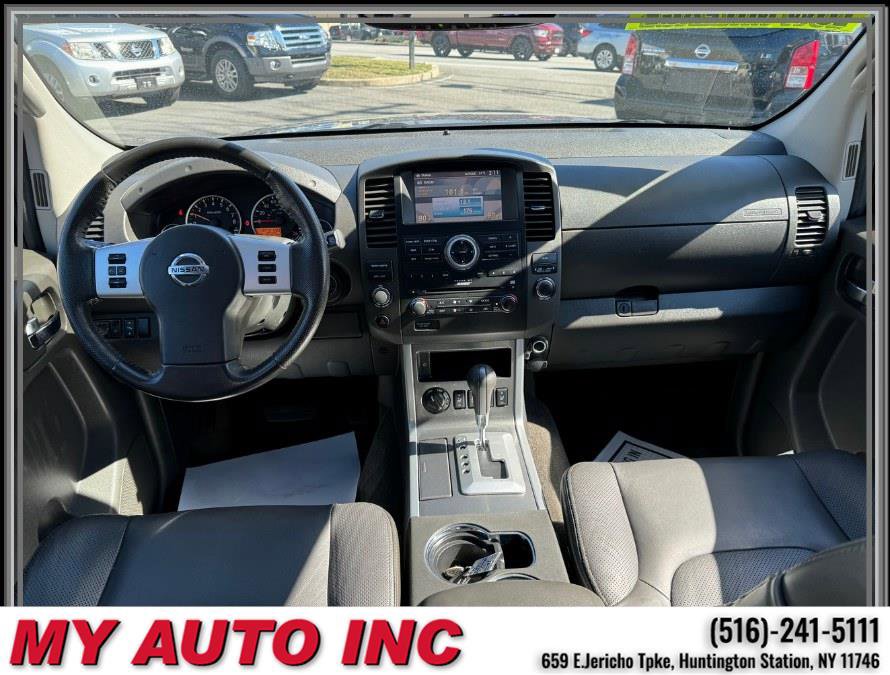 Used 2012 Nissan Pathfinder Silver image 11