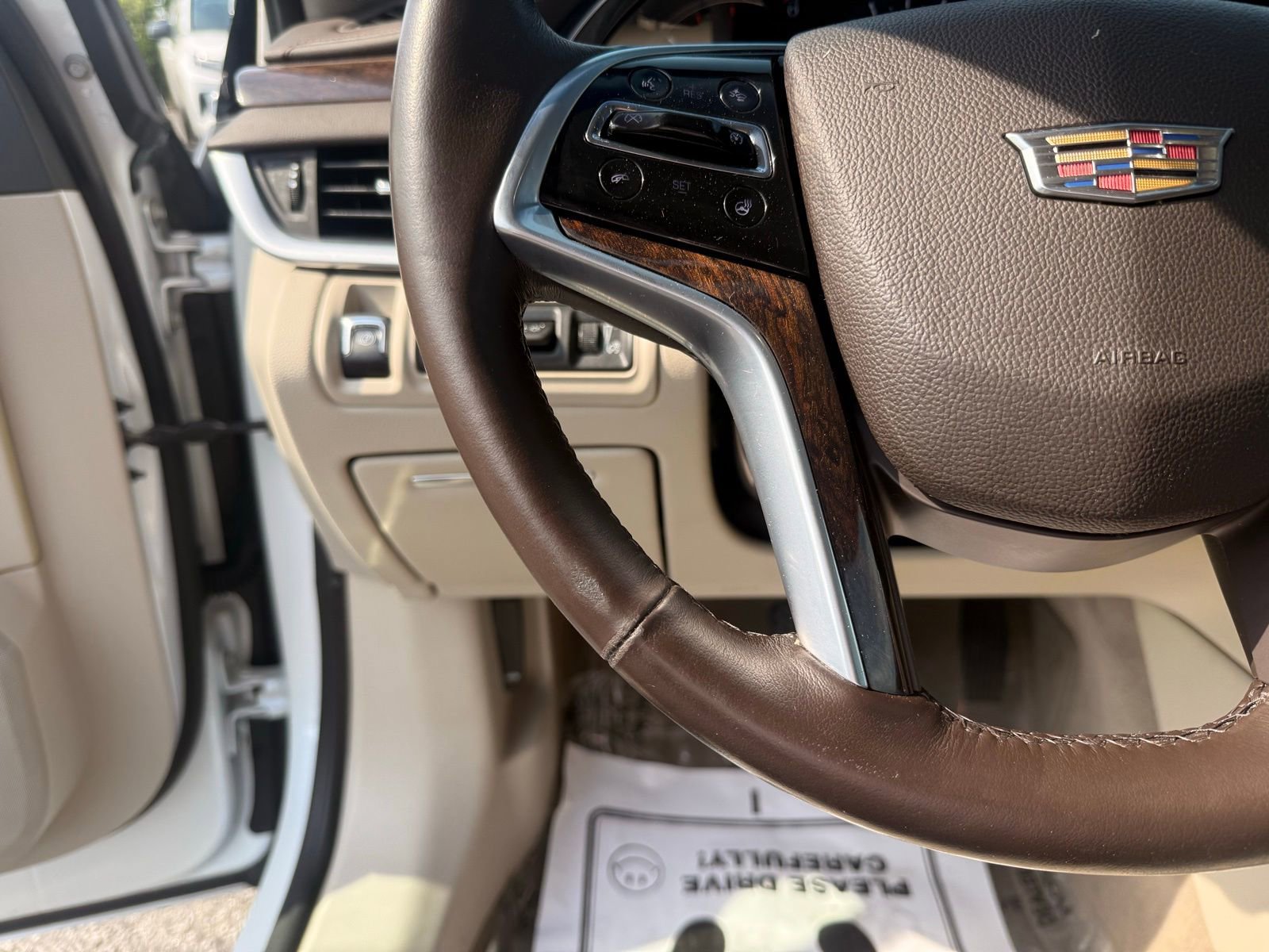 Used 2016 Cadillac XTS Premium image 19