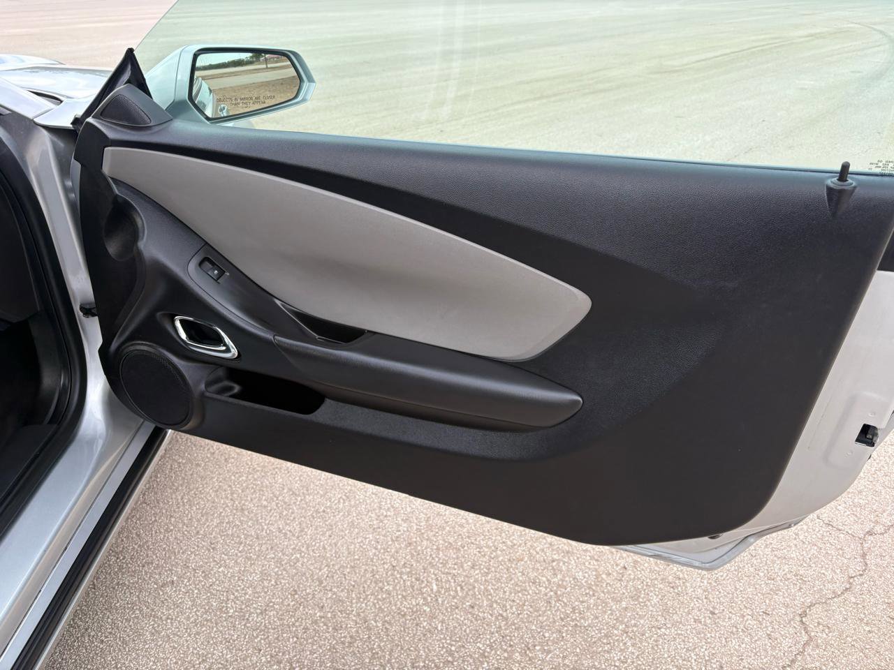 Used 2010 Chevrolet Camaro LS RWD image 35