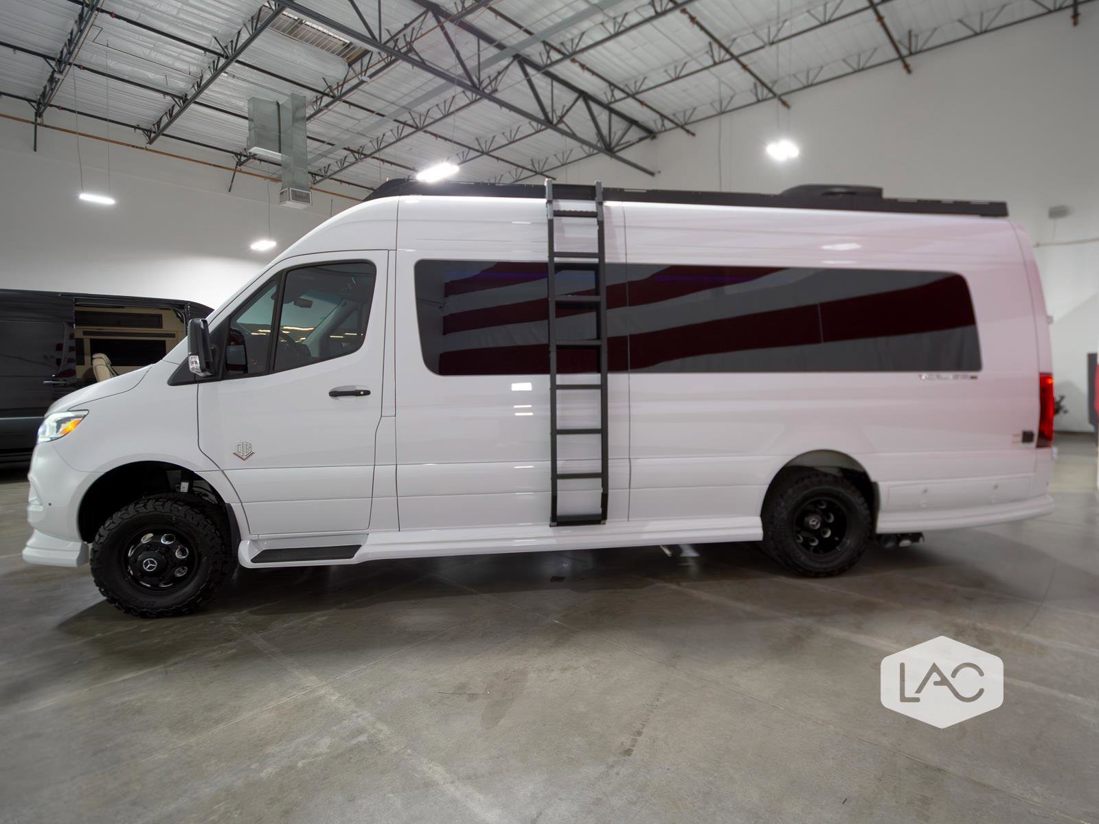 Used 2025 Mercedes-Benz Sprinter 3500 image 40