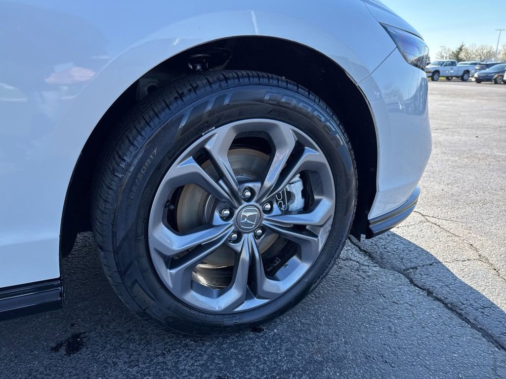 Used 2024 Honda Accord EX-L image 9