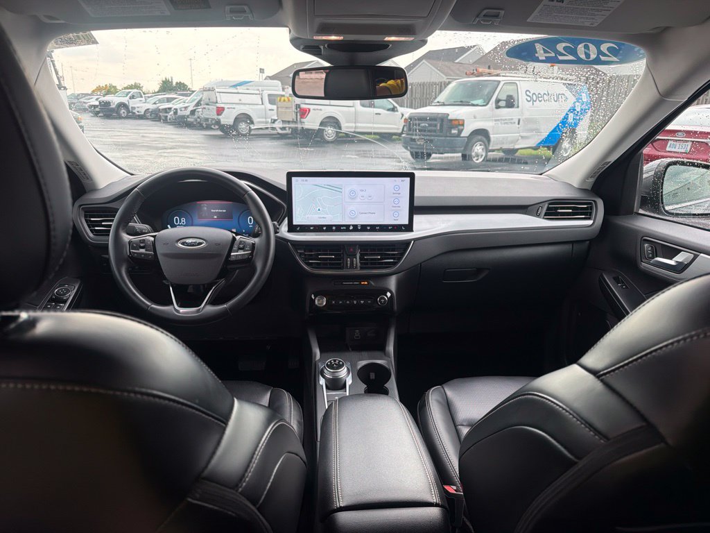 Certified 2024 Ford Escape Platinum AWD/4WD image 23