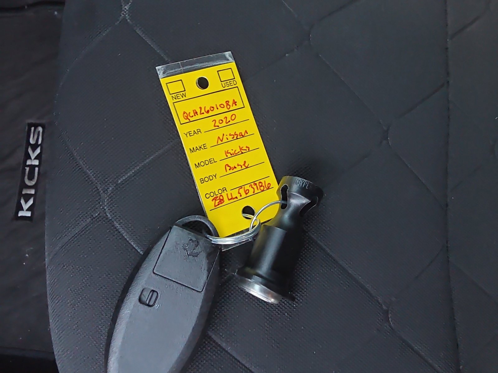 Used 2020 Nissan Kicks S image 33