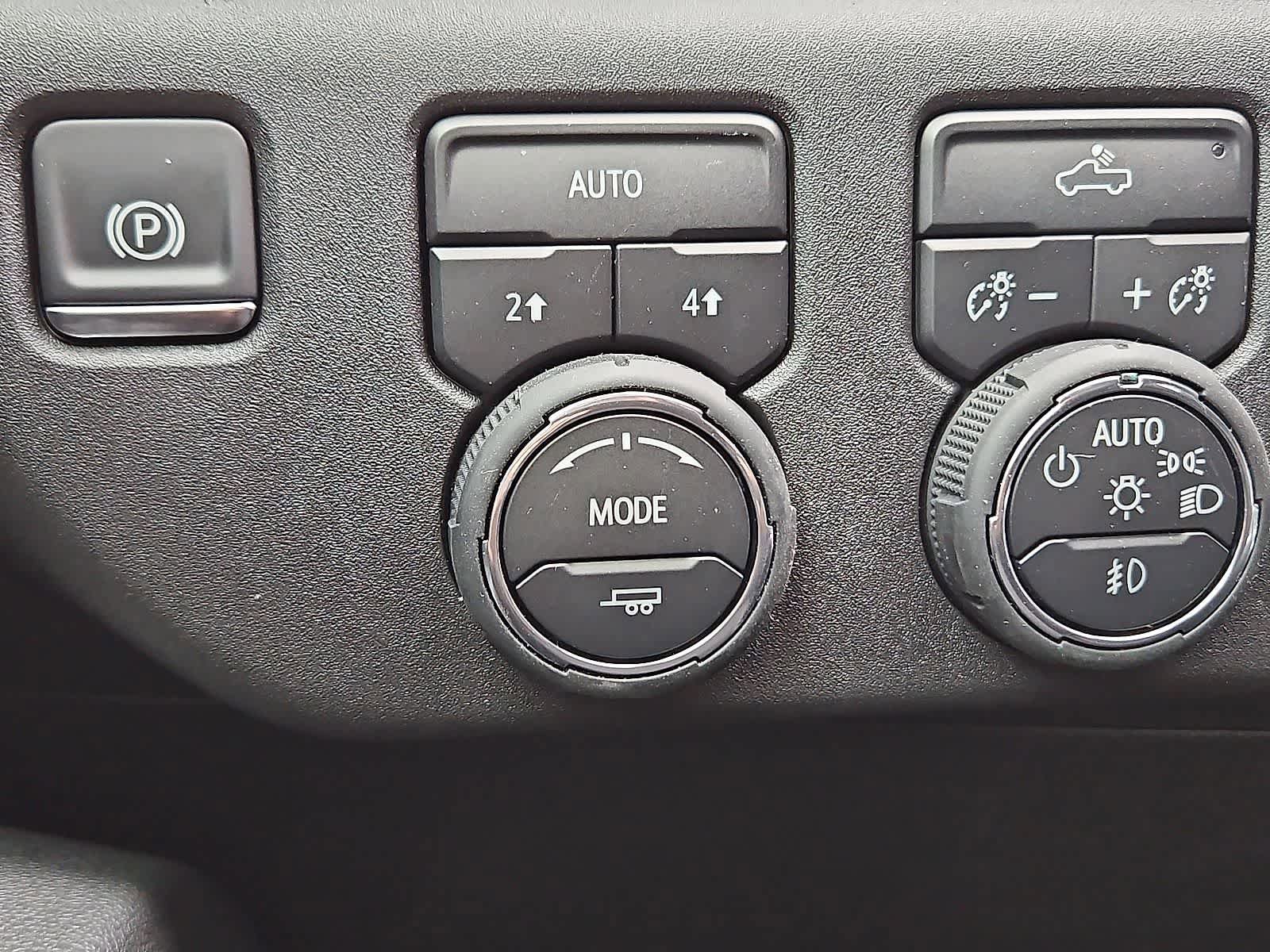 New 2025 Chevrolet Silverado 1500 RST w/ Convenience Package II AWD/4WD image 19