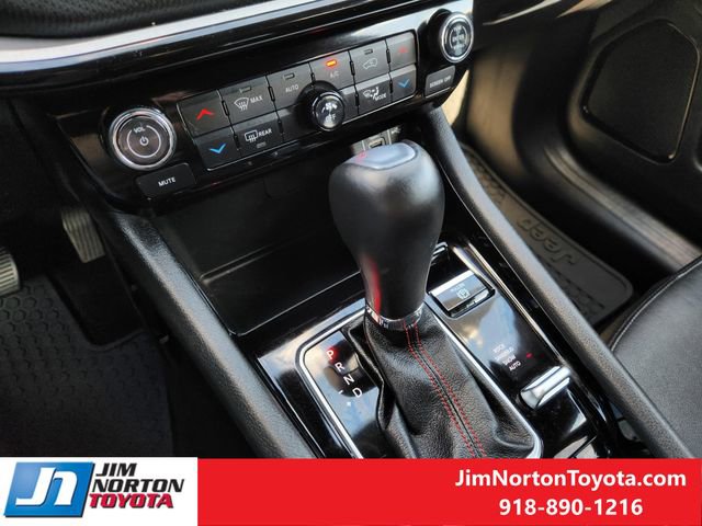 Used 2025 Jeep Compass Trailhawk image 21