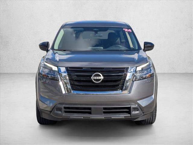 Used 2024 Nissan Pathfinder S image 2