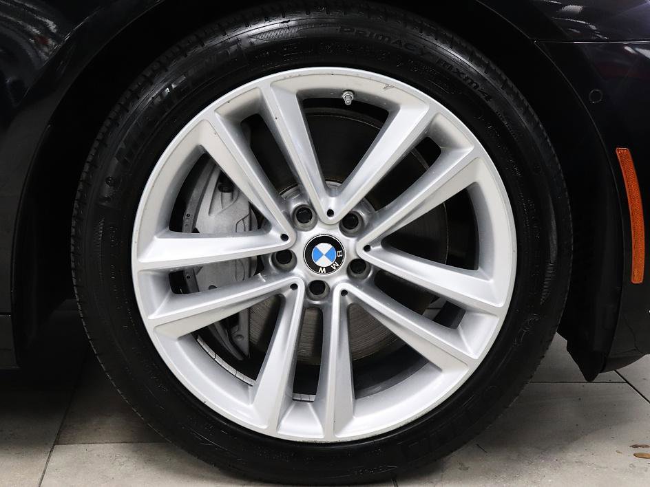 Used 2017 BMW 750i RWD image 64
