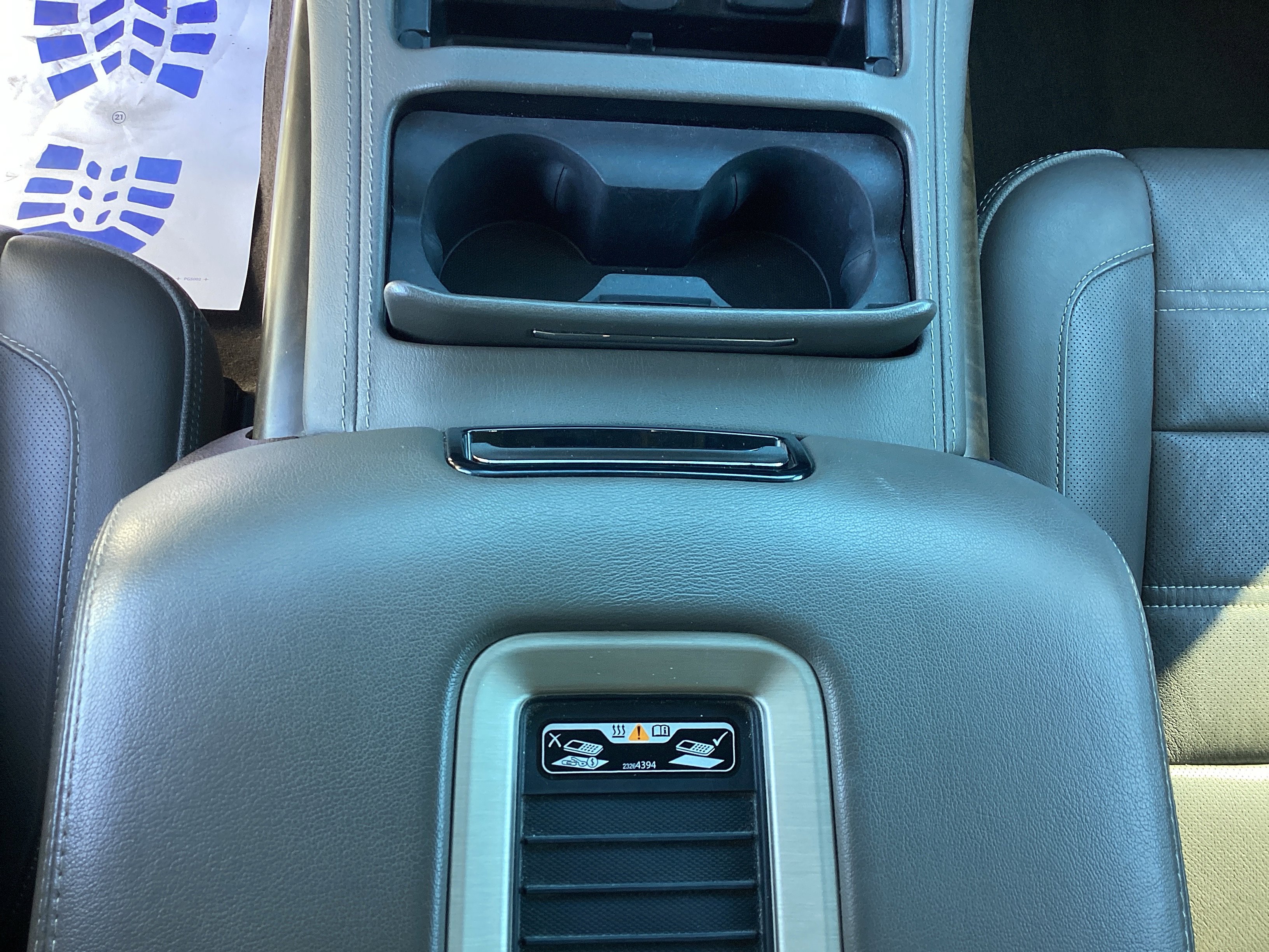 Used 2018 GMC Yukon Denali w/ Open Road Package image 26