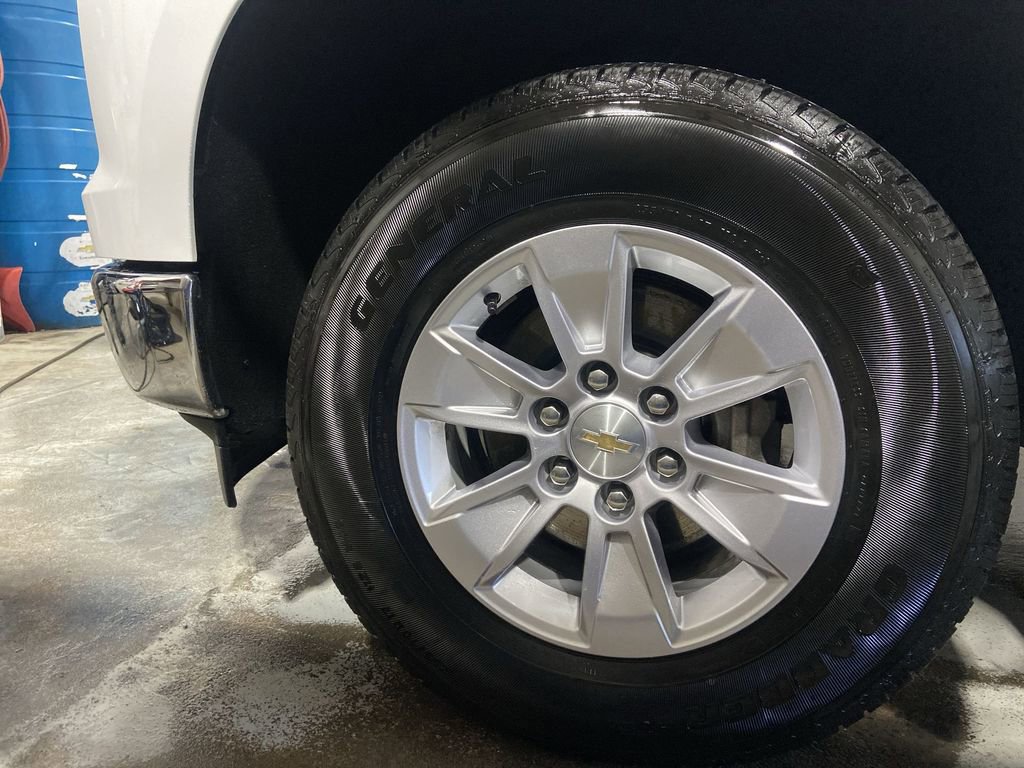 Certified 2026 Chevrolet Silverado 1500 LT AWD/4WD image 32