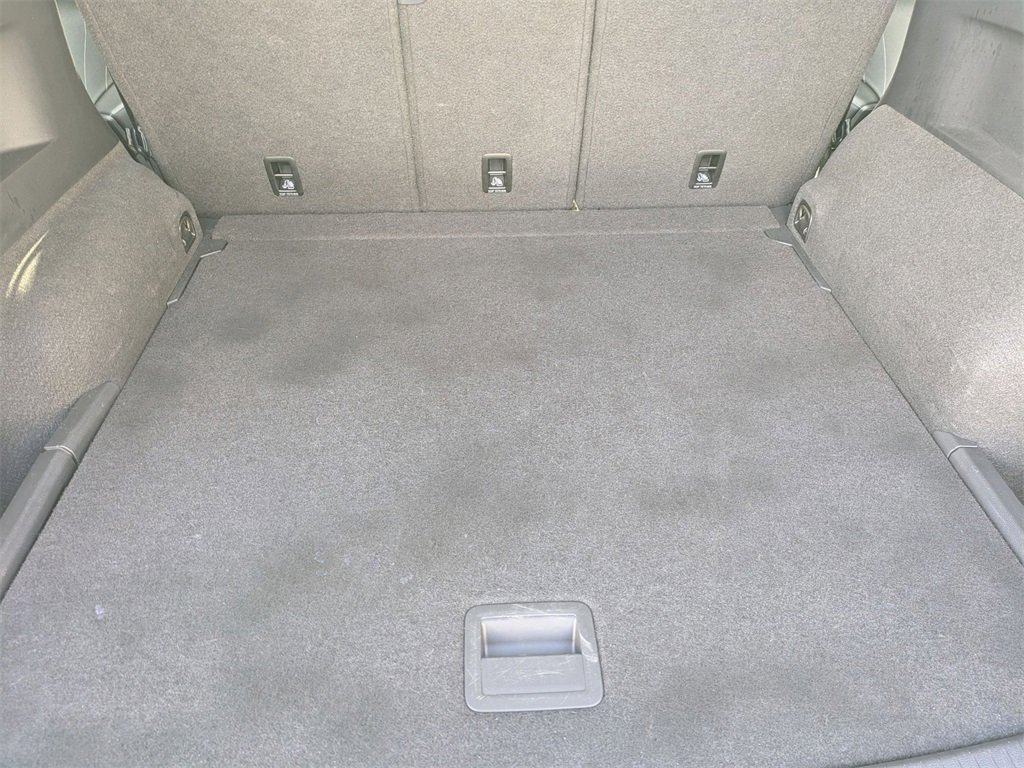 Used 2024 Volkswagen Tiguan SE image 33