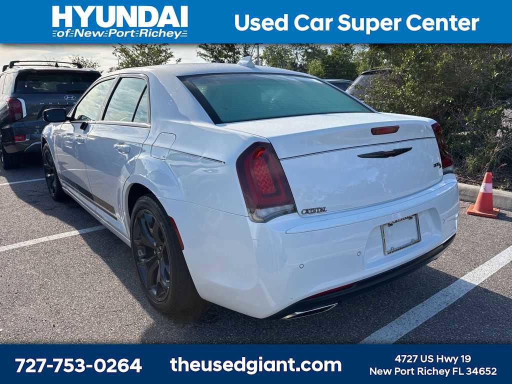 Used 2020 Chrysler 300 S w/ Safetytec Plus Group image 2