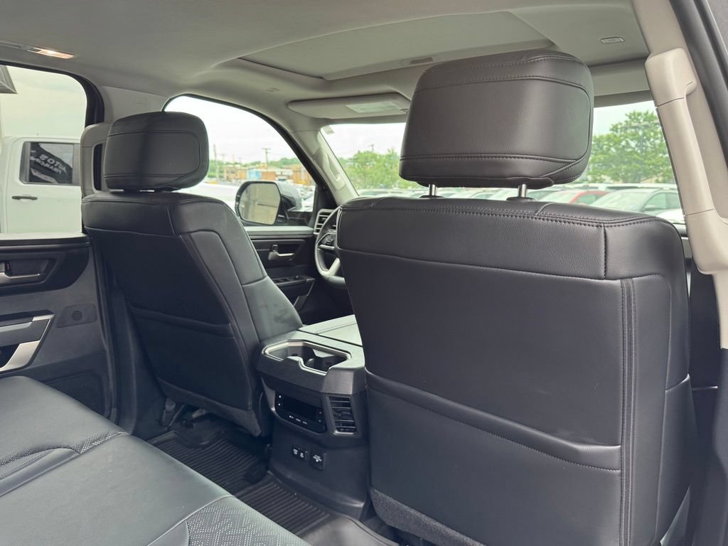 Used 2024 Toyota Sequoia SR5 w/ SR5 Premium Package AWD/4WD image 20