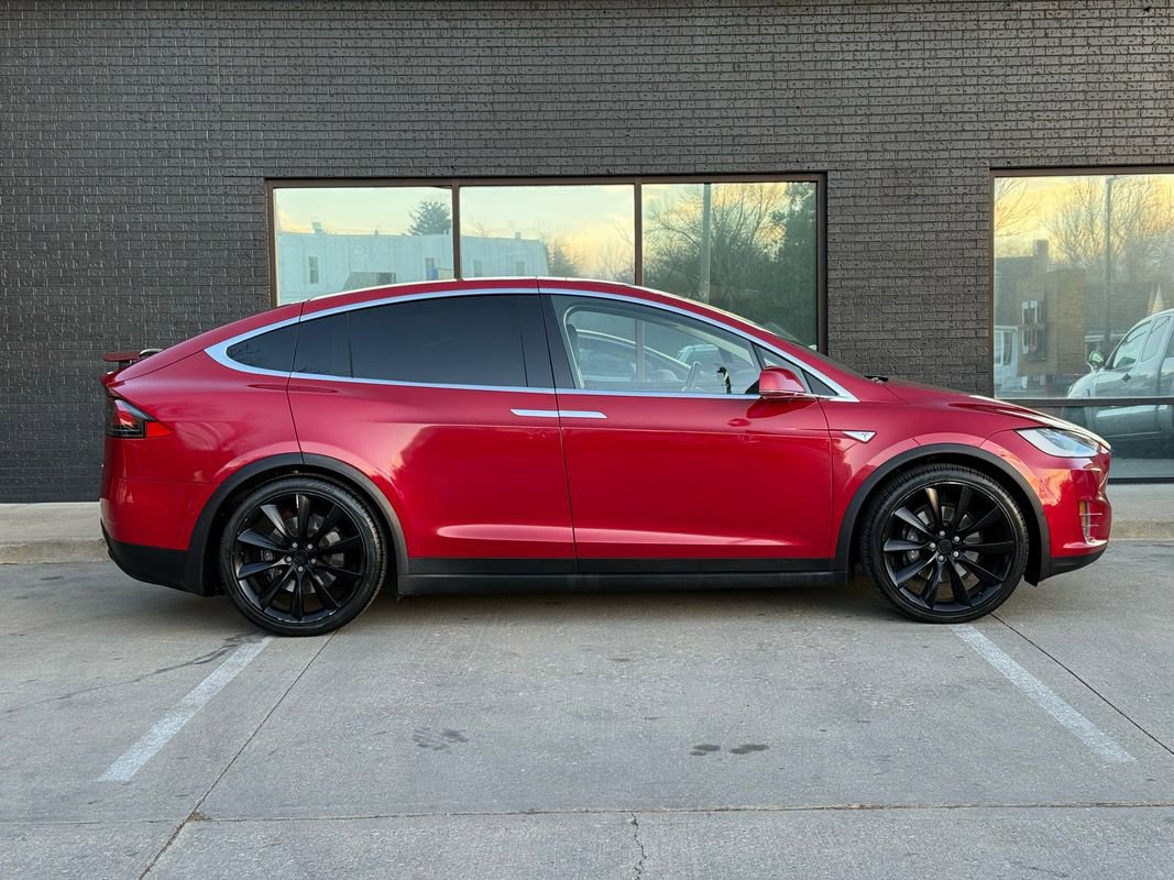 Used 2016 Tesla Model X 75D image 12