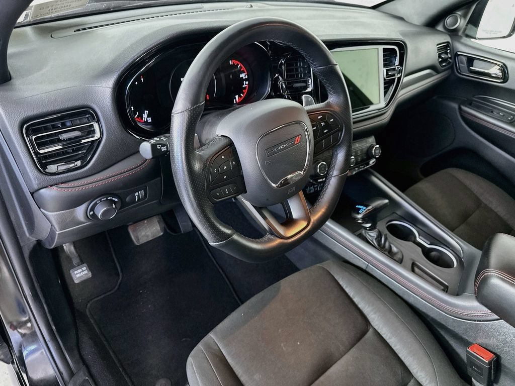 Used 2025 Dodge Durango GT RWD image 30