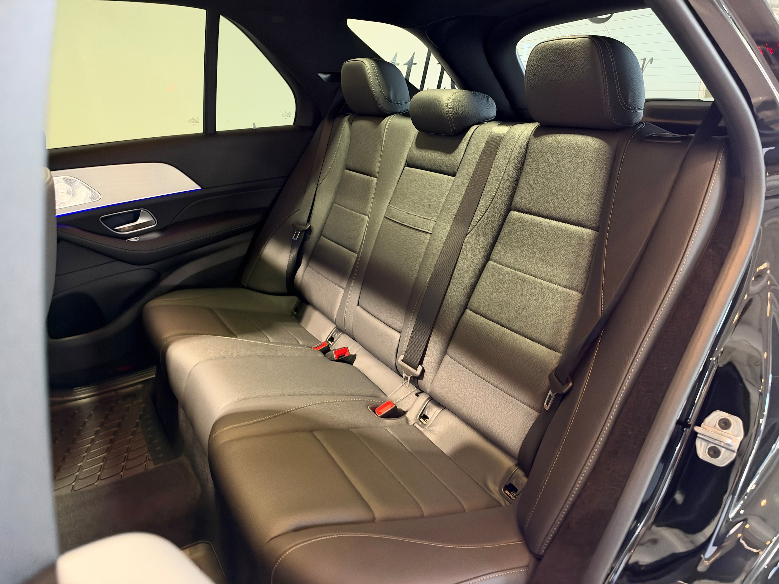 Used 2024 Mercedes-Benz GLE 350 4MATIC image 34
