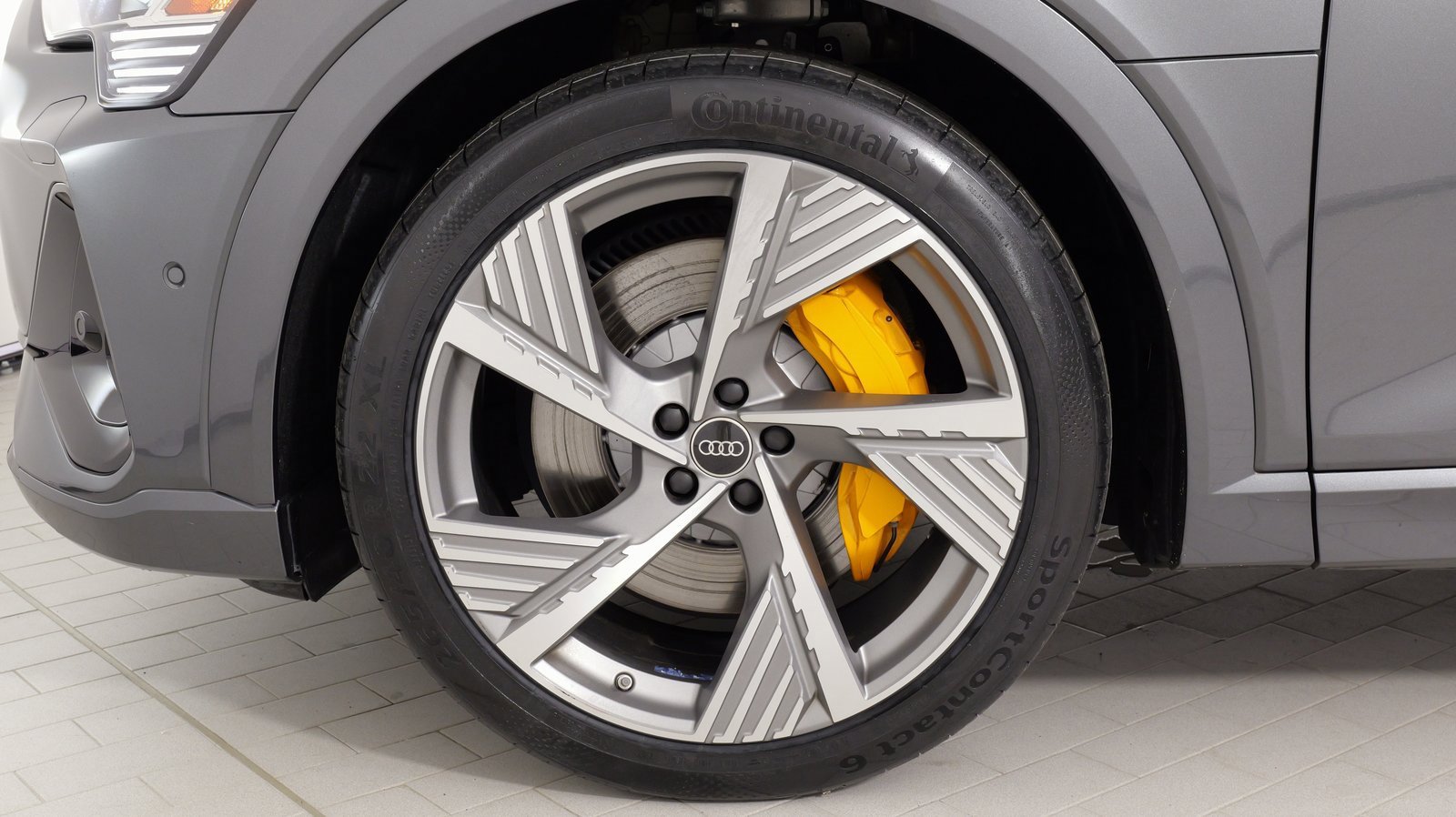 Used 2023 Audi e-tron Prestige w/ Prestige Package image 66