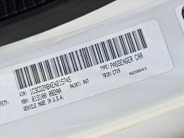 Used 2014 Dodge Avenger SE image 21