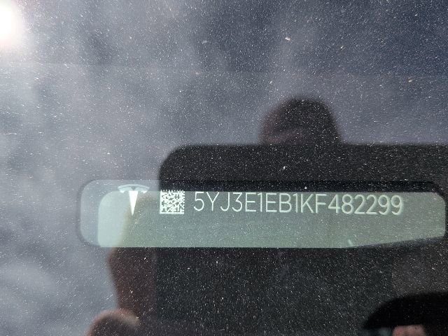 Used 2019 Tesla Model 3 Performance image 11