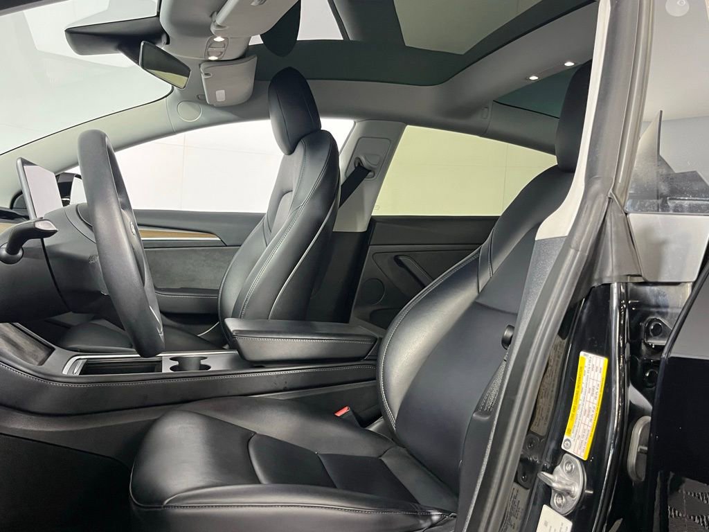 Used 2023 Tesla Model 3 Standard Range RWD image 16