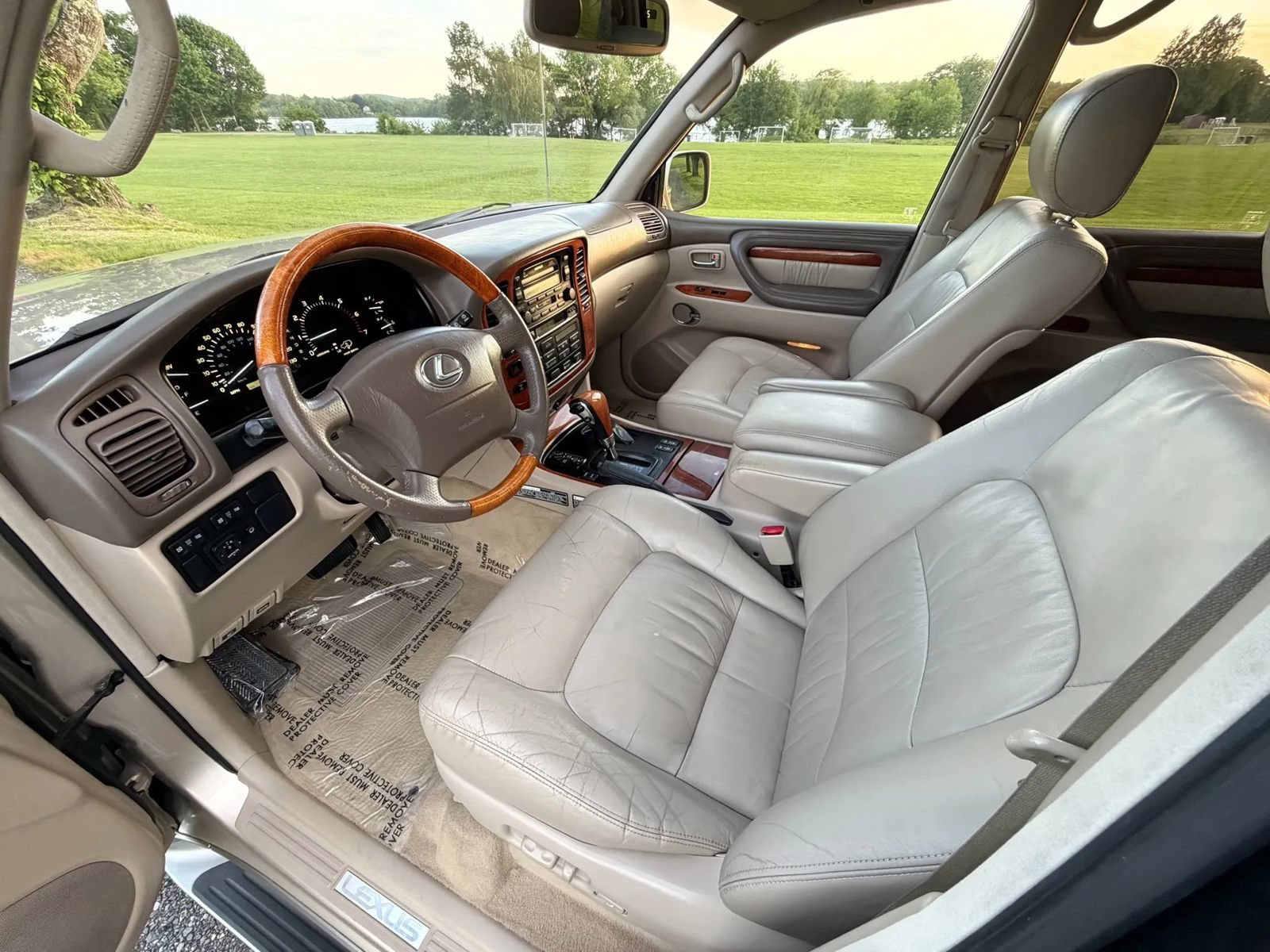 Used 2001 Lexus LX 470 4WD image 49