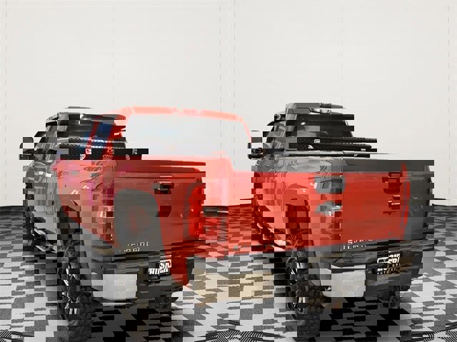 Used 2011 Chevrolet Silverado 2500 LT w/ Interior Plus Package image 10