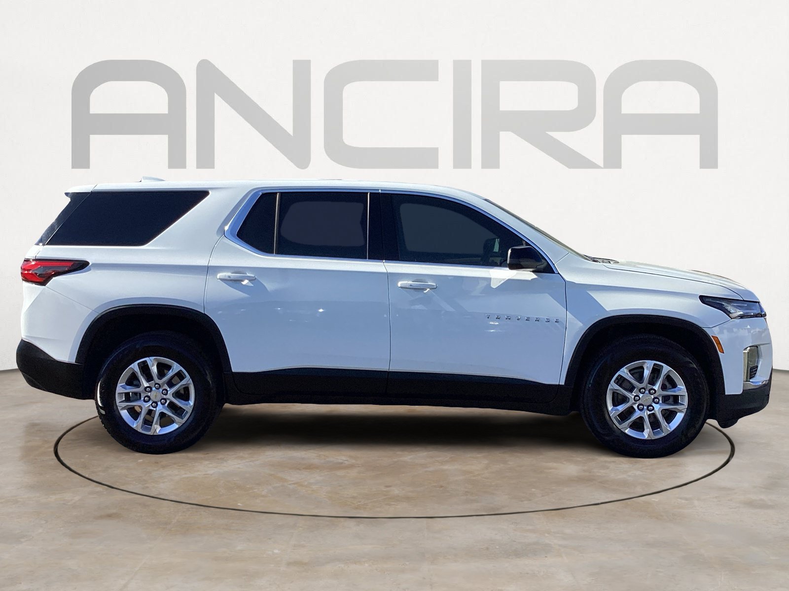 Used 2023 Chevrolet Traverse LS FWD image 15