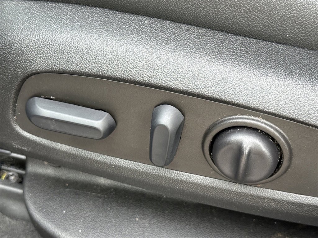 Used 2022 Chevrolet Blazer Premier image 30