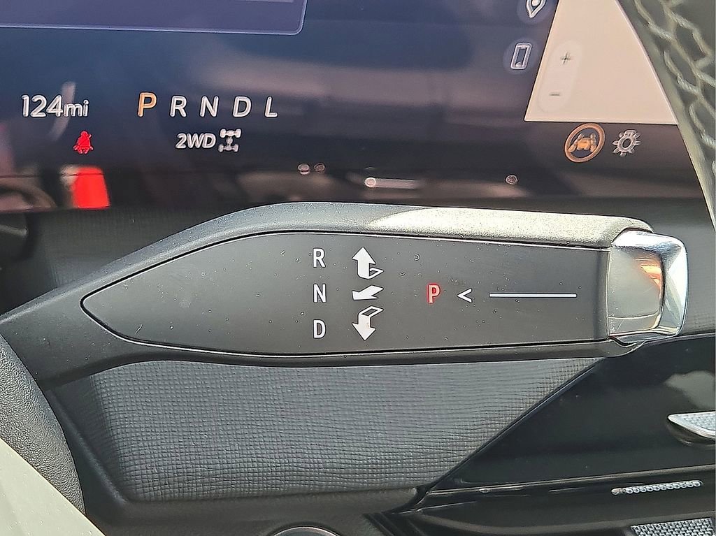 Used 2025 Buick Enclave Preferred image 31