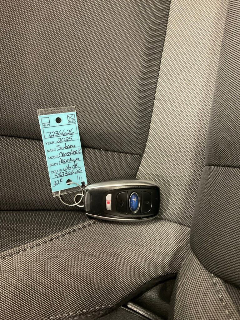 Used 2025 Subaru Crosstrek 2.0i Premium AWD/4WD image 36