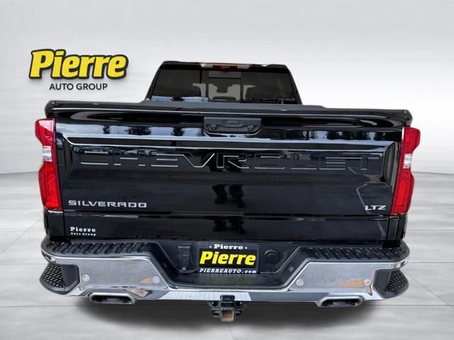 Used 2024 Chevrolet Silverado 1500 LTZ w/ Technology Package image 3