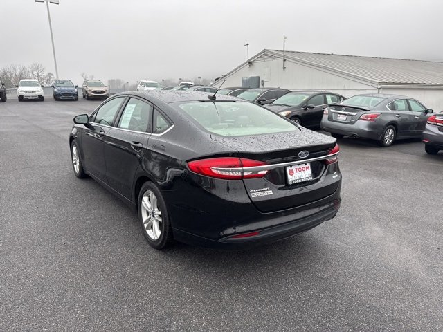 Used 2018 Ford Fusion SE w/ Fusion SE Technology Package image 6