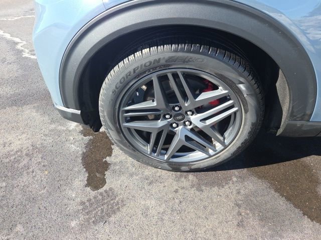 Certified 2025 Ford Explorer ST image 17