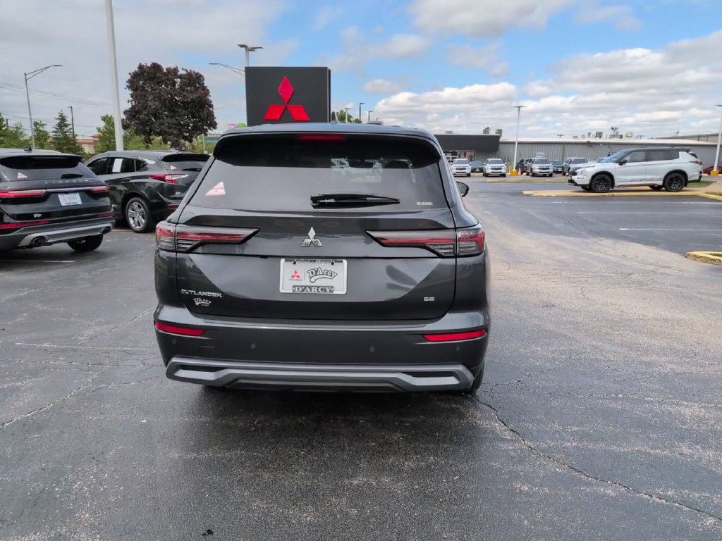 New 2026 Mitsubishi Outlander SE AWD/4WD image 11
