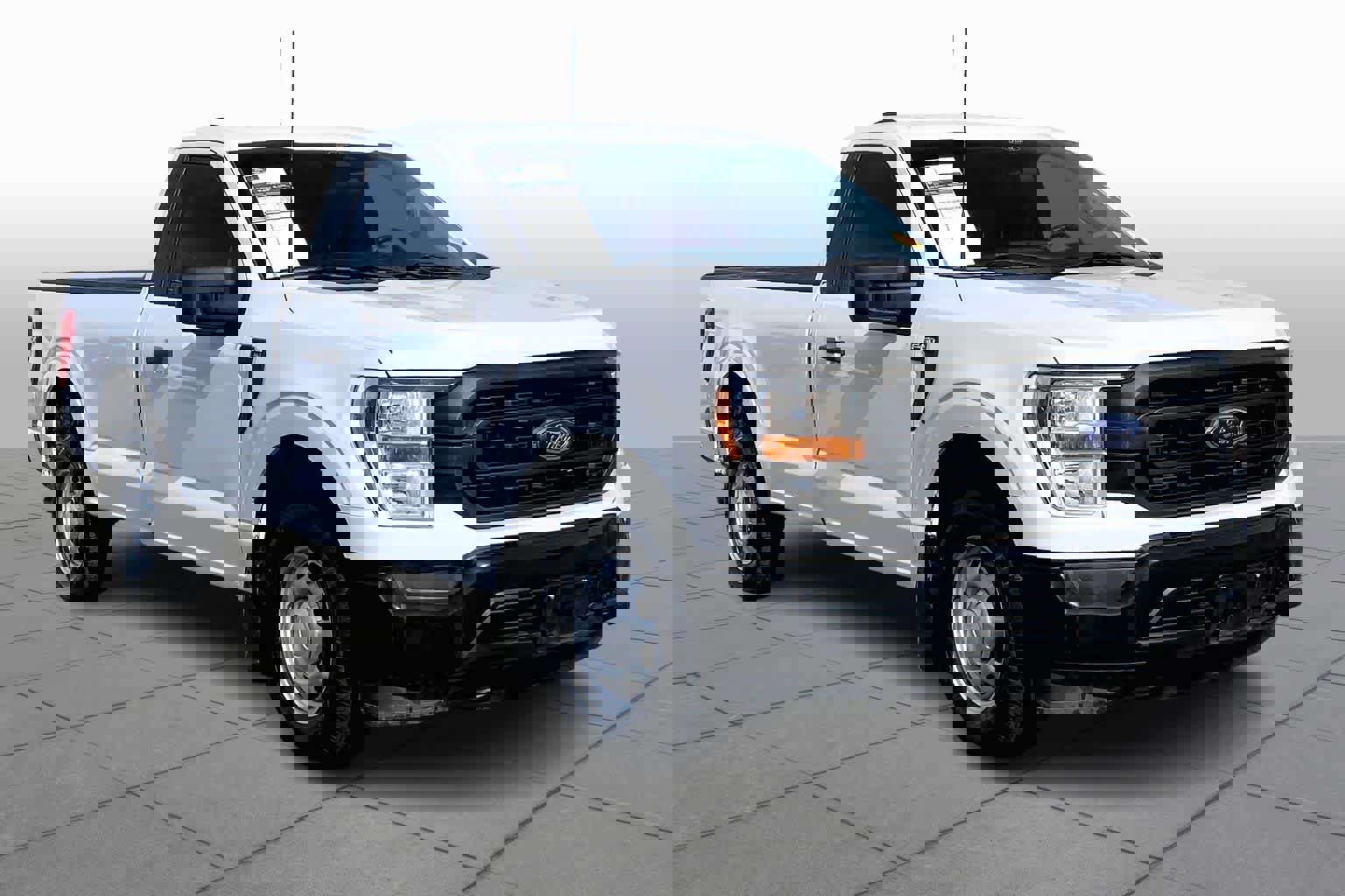 Certified 2022 Ford F150 XL w/ Trailer Tow Package RWD image 3